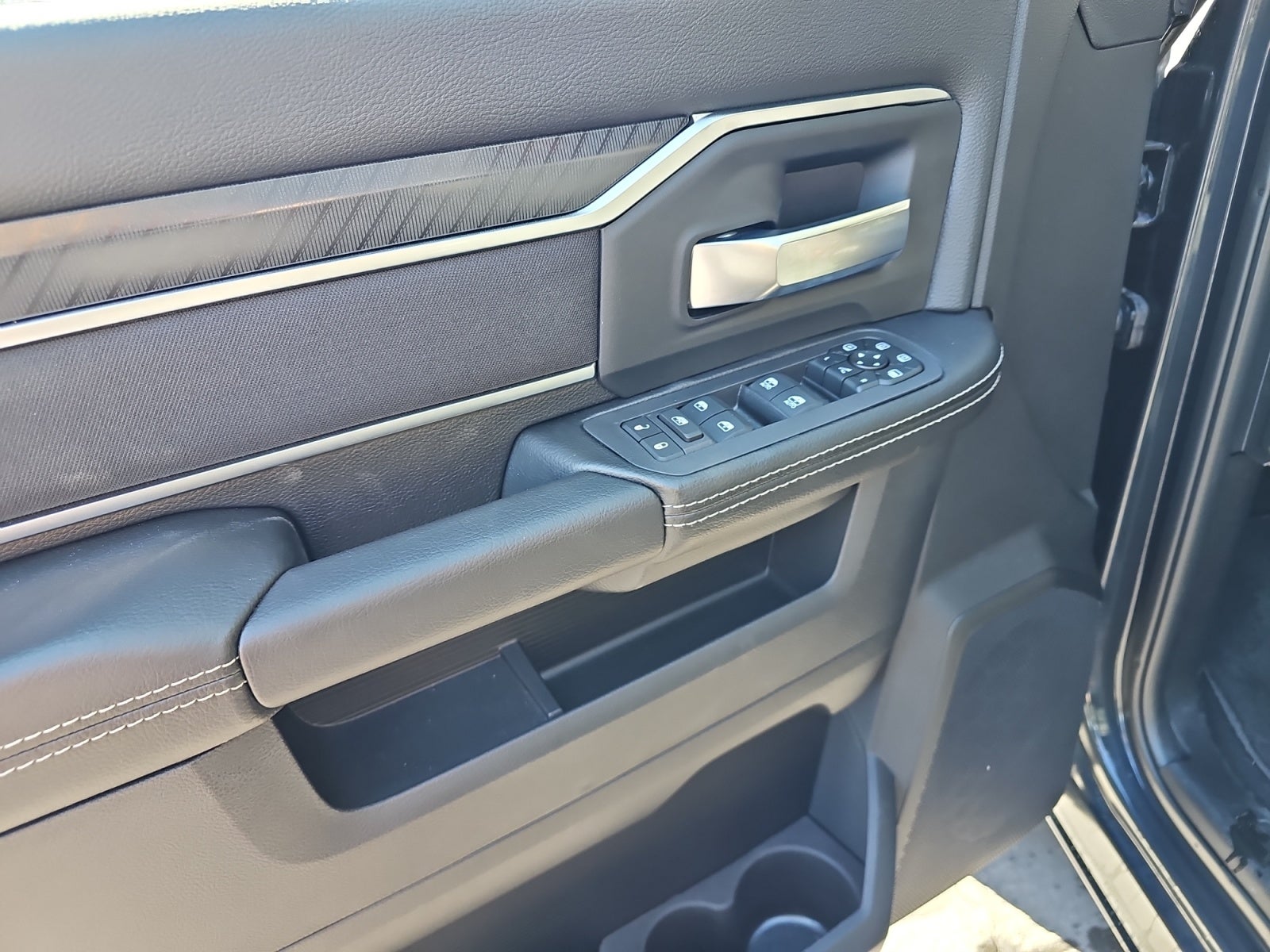 2026 RAM 2500 Big Horn - Photo 11