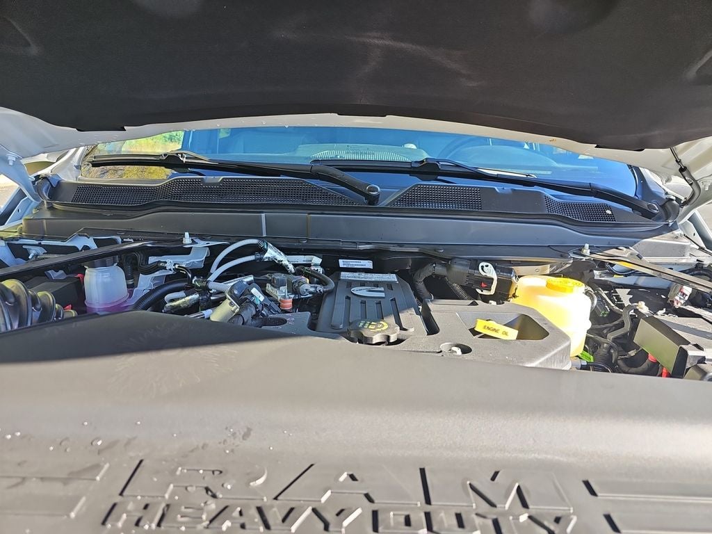 2026 RAM Ram 3500 Chassis Cab RAM 3500 TRADESMAN CREW CAB CHASSIS 4X4 60' CA