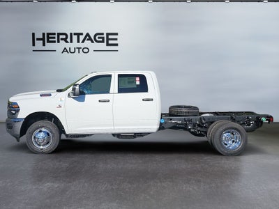 2026 RAM Ram 3500 Chassis Cab RAM 3500 TRADESMAN CREW CAB CHASSIS 4X4 60' CA