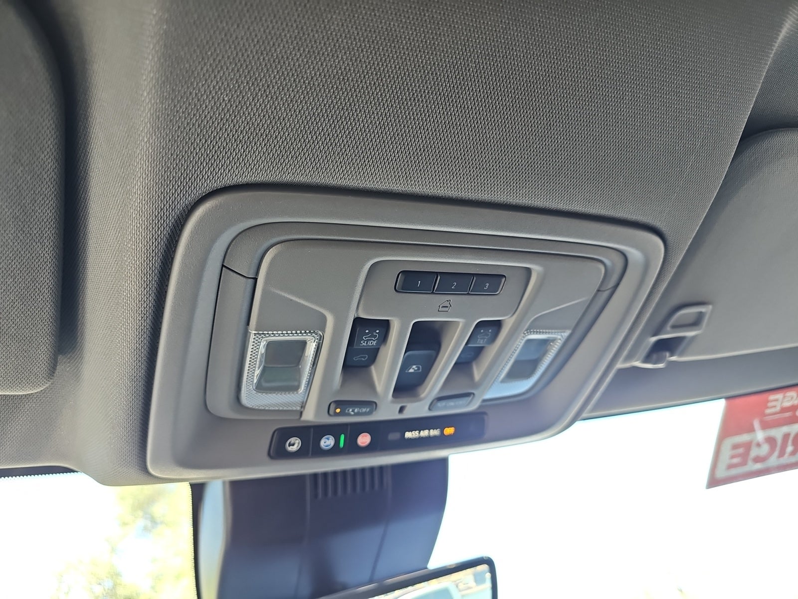 2024 GMC Sierra 4WD Crew Cab Short Box Denali