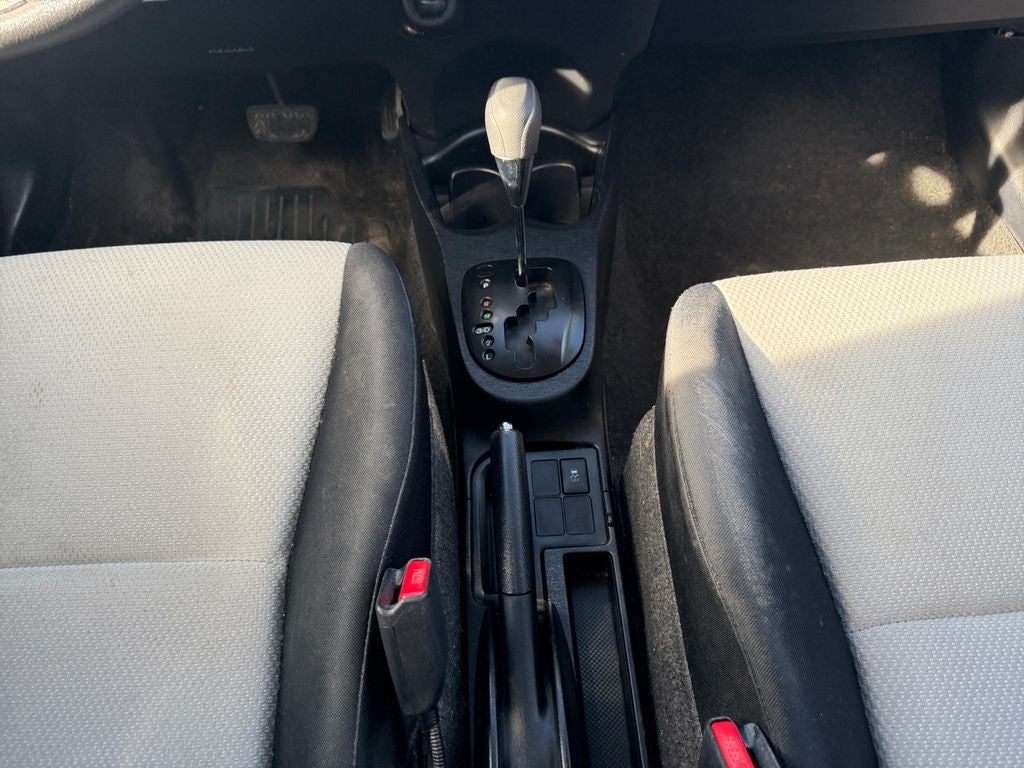 2012 Toyota Yaris L