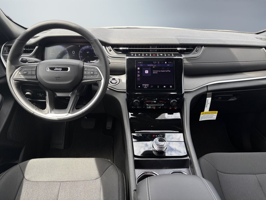2026 Jeep Grand Cherokee GRAND CHEROKEE LAREDO X 4X4