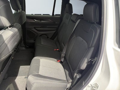 2026 Jeep Grand Cherokee GRAND CHEROKEE LAREDO X 4X4
