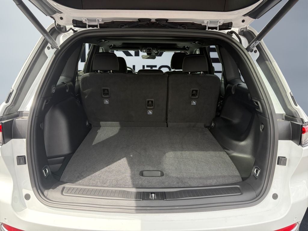 2026 Jeep Grand Cherokee GRAND CHEROKEE LAREDO X 4X4