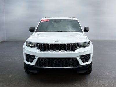 2026 Jeep Grand Cherokee GRAND CHEROKEE LAREDO X 4X4