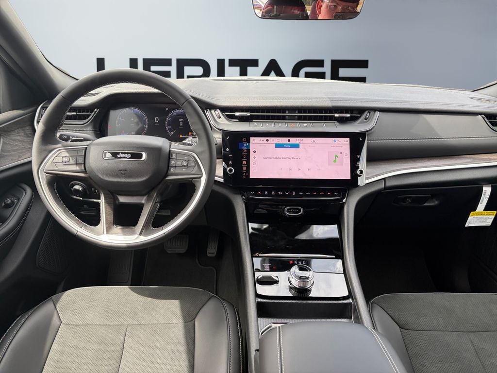 2026 Jeep Grand Cherokee GRAND CHEROKEE L LAREDO ALTITUDE 4X4