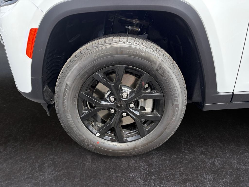 2026 Jeep Grand Cherokee GRAND CHEROKEE L LAREDO ALTITUDE 4X4