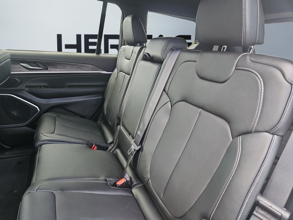 2026 Jeep Grand Cherokee GRAND CHEROKEE L LIMITED RESERVE 4X4