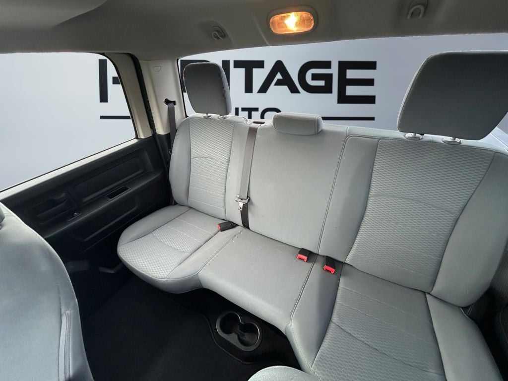 2017 RAM 1500 Express Crew Cab 4x4 5'7' Box