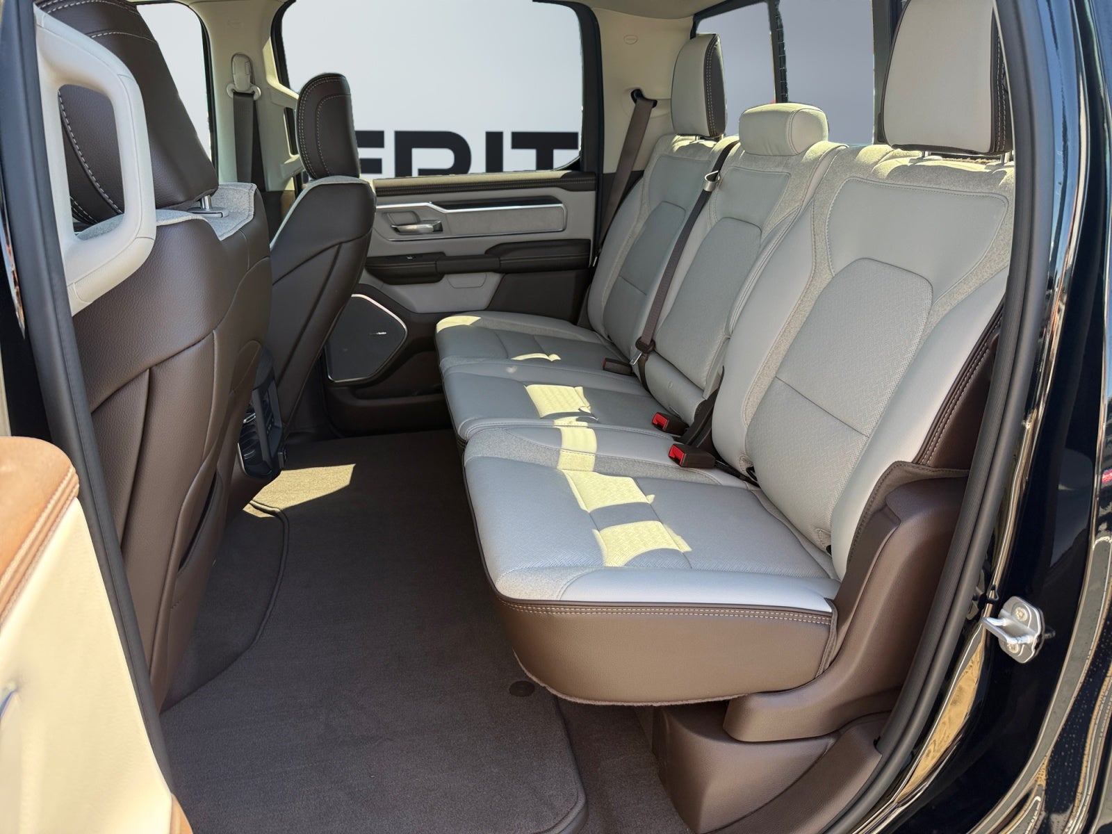 2026 RAM 1500 RAM 1500 LARAMIE CREW CAB 4X4 6'4' BOX