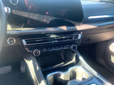 2024 Chevrolet Traverse AWD LT