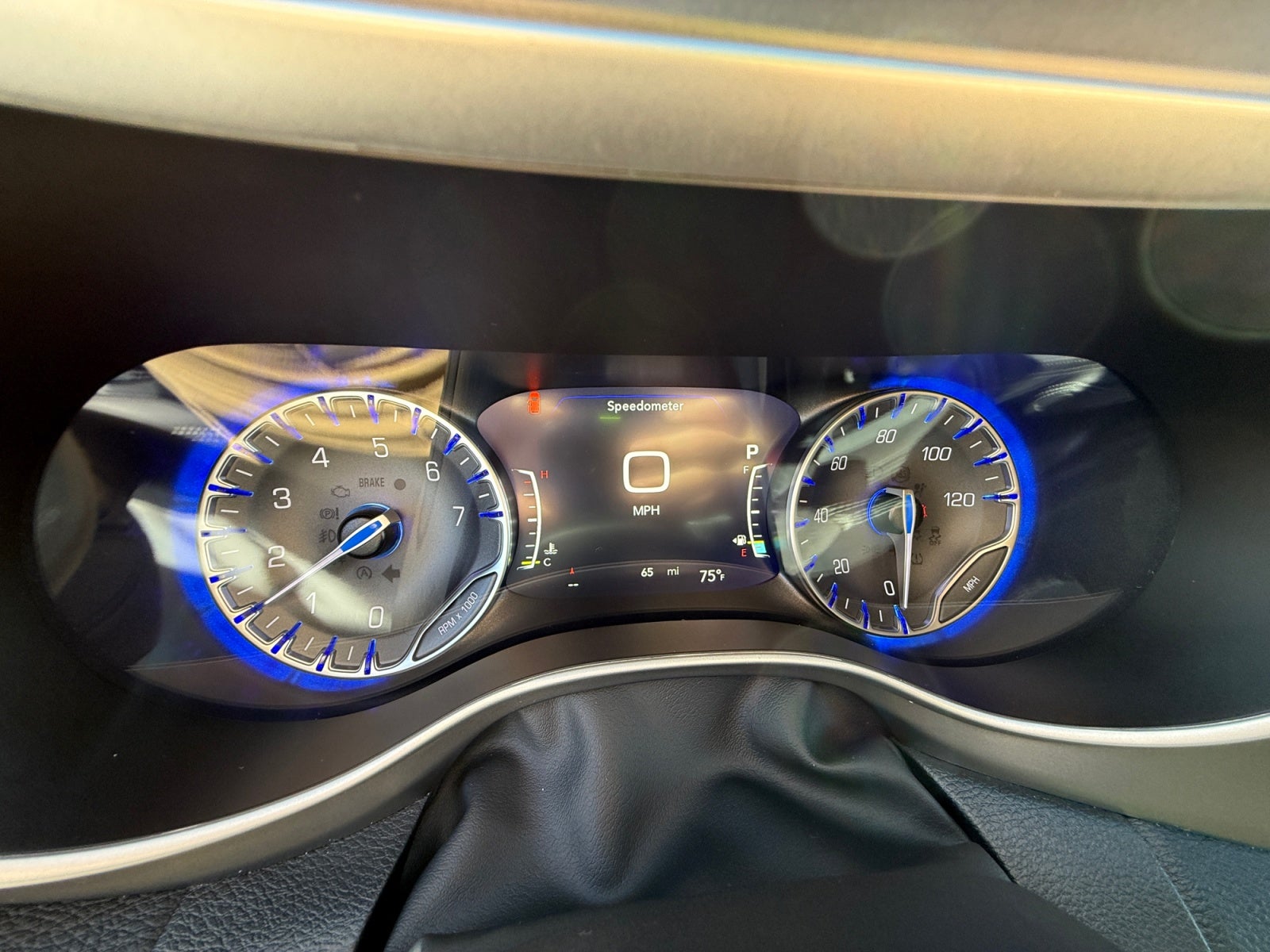 2027 Chrysler Pacifica PACIFICA SELECT AWD