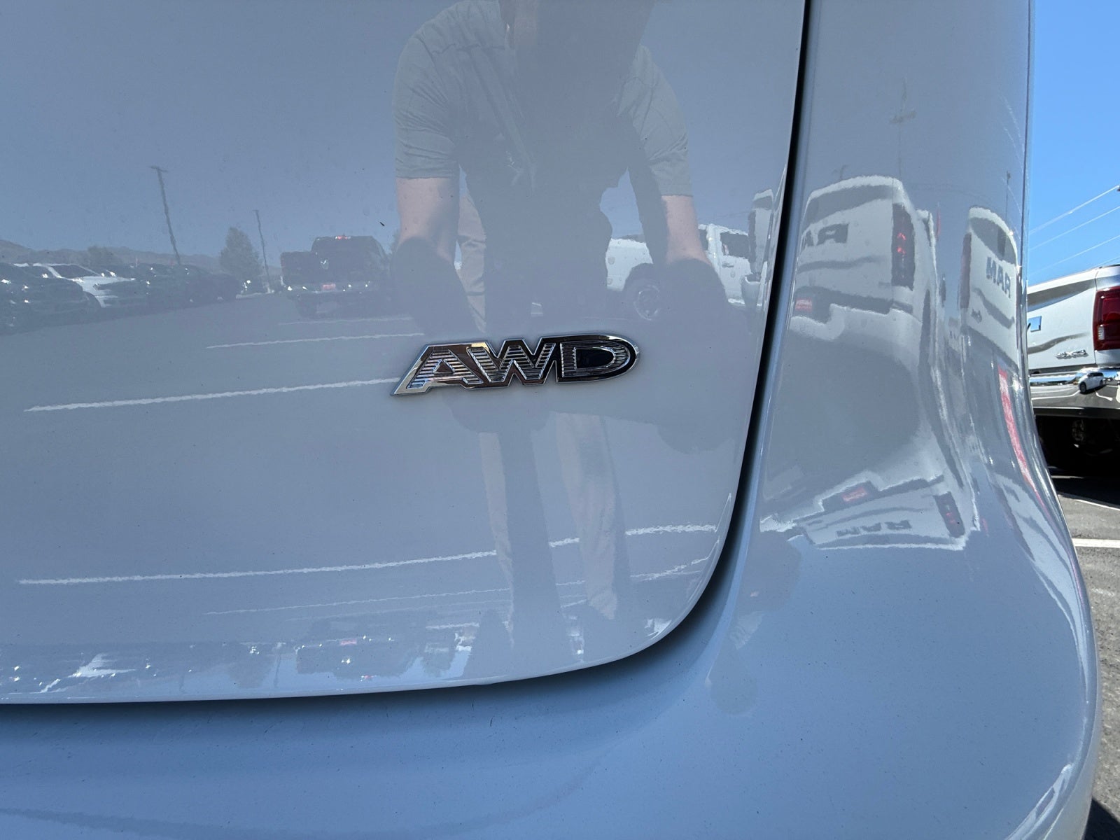 2027 Chrysler Pacifica PACIFICA SELECT AWD