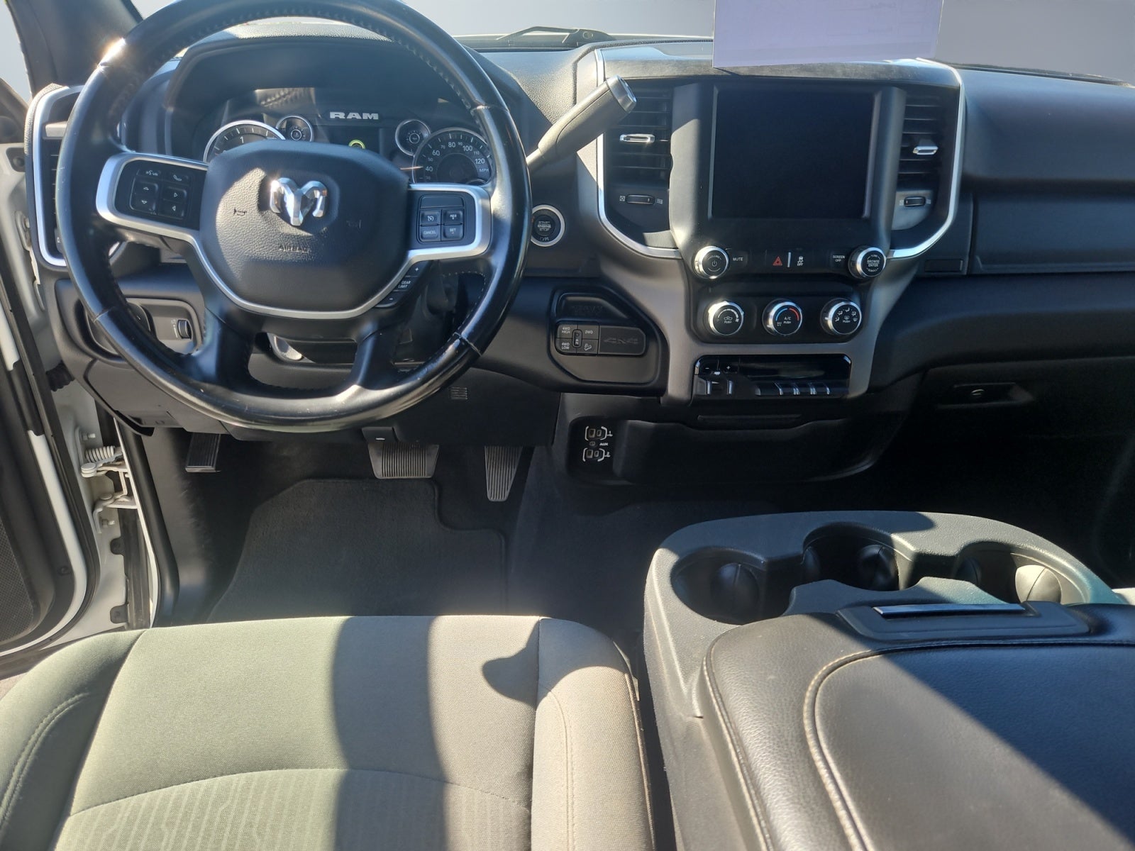 2021 RAM 2500 Big Horn Crew Cab 4x4 6'4' Box