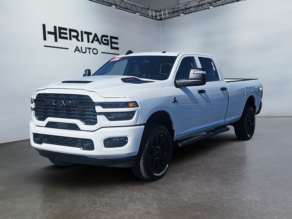 2026 RAM Ram 2500 RAM 2500 BLACK EXPRESS CREW CAB 4X4 8' BOX