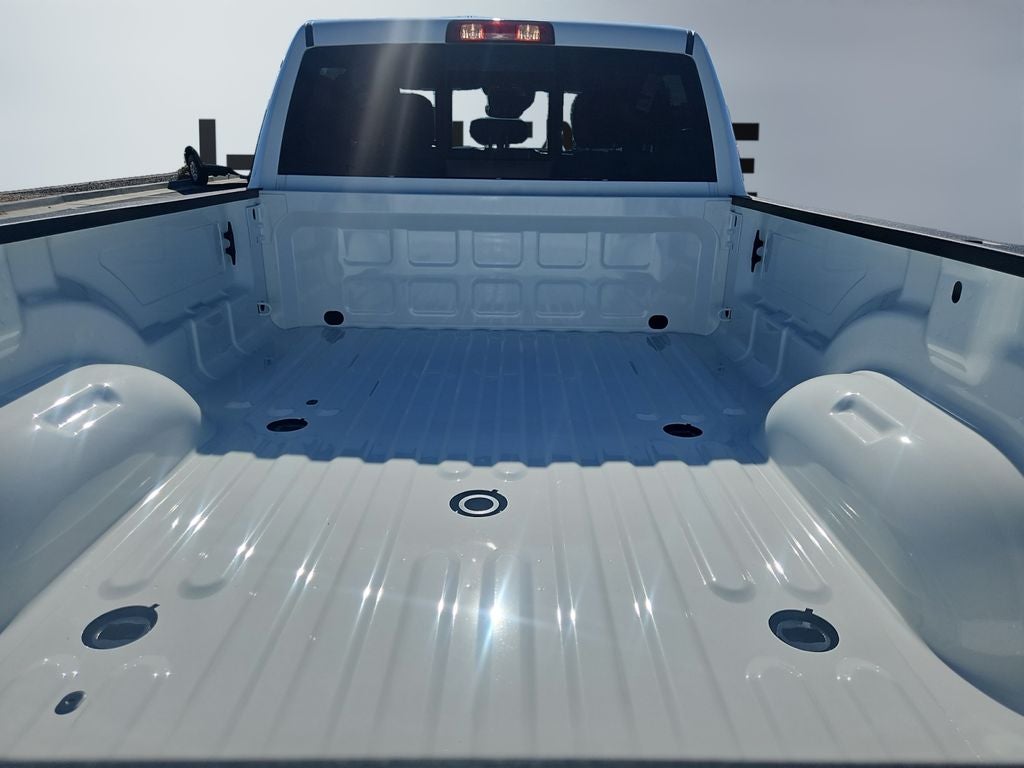 2026 RAM Ram 2500 RAM 2500 BLACK EXPRESS CREW CAB 4X4 8' BOX