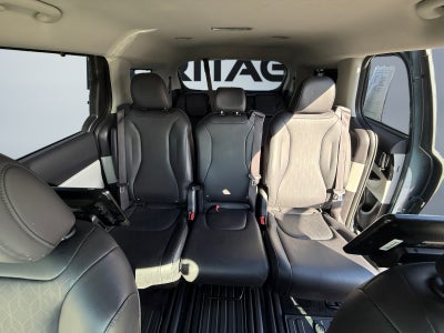 2024 Kia Carnival SX