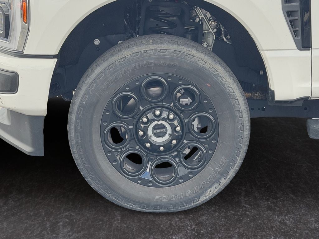 2024 Ford F-350 LARIAT