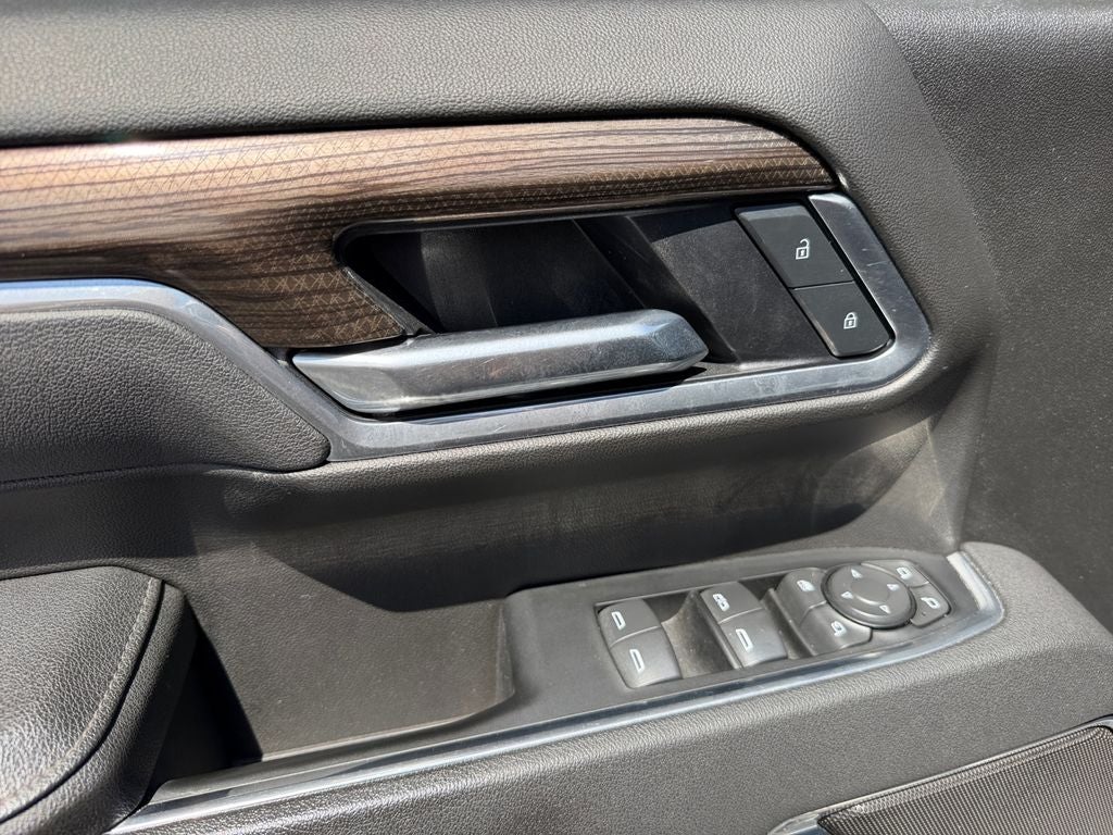 2025 Chevrolet Silverado LT