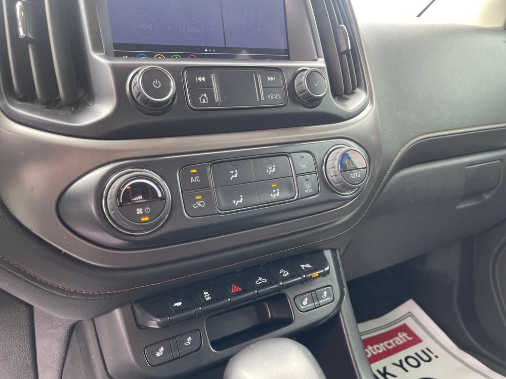 2022 GMC Canyon 4WD AT4 w/Leather