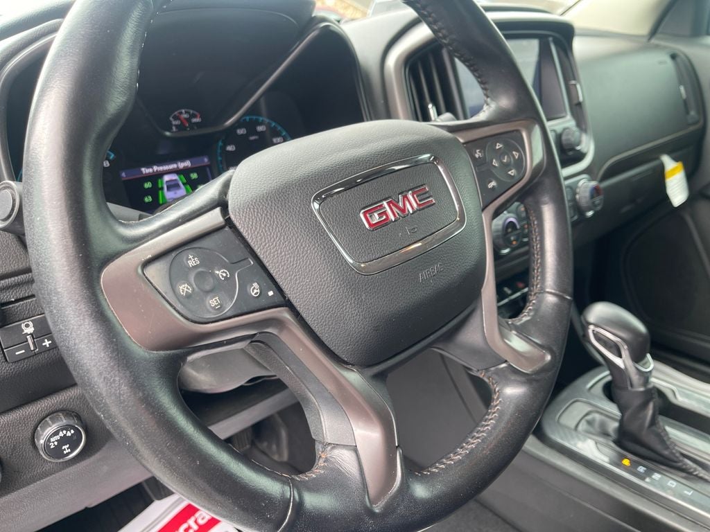 2022 GMC Canyon 4WD AT4 w/Leather