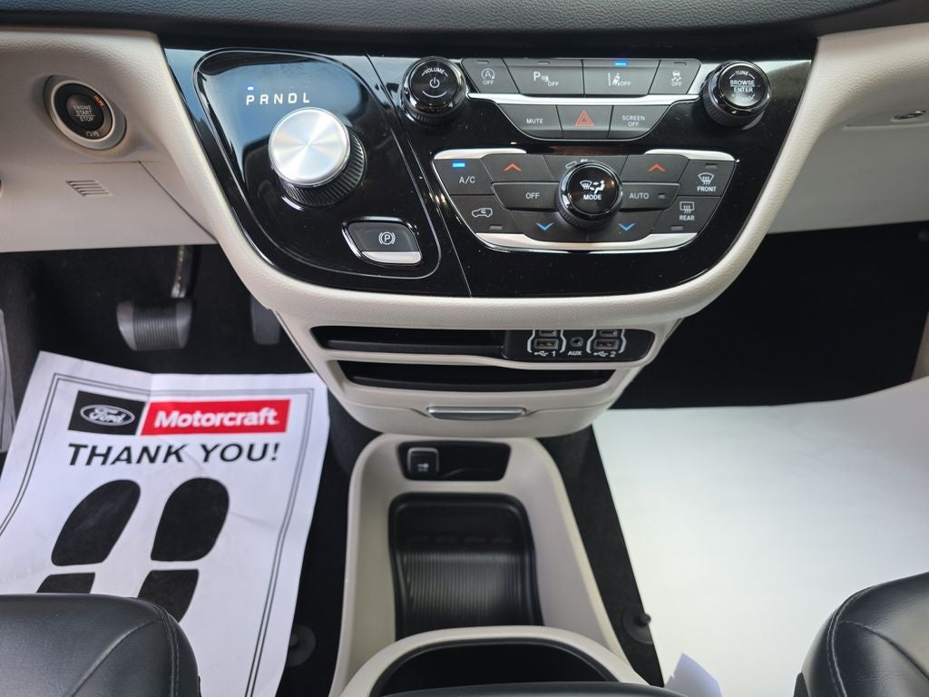 2023 Chrysler Pacifica Touring L