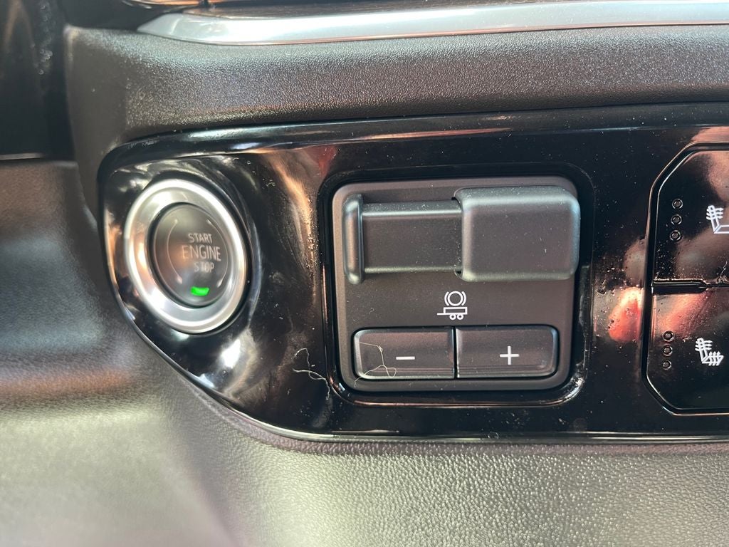 2025 Chevrolet Silverado LT