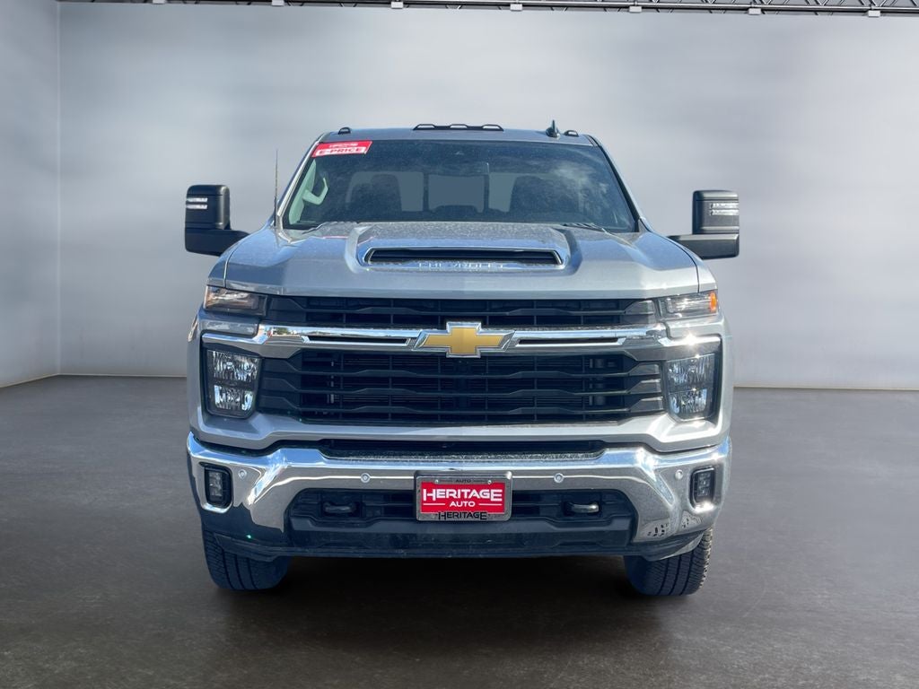 2025 Chevrolet Silverado LT