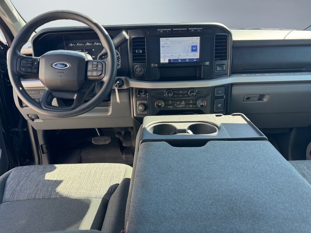 2023 Ford Super Duty F-350 DRW XL