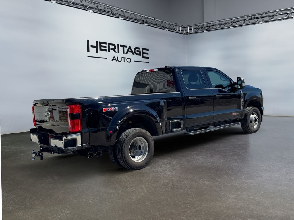 2023 Ford Super Duty F-350 DRW XL