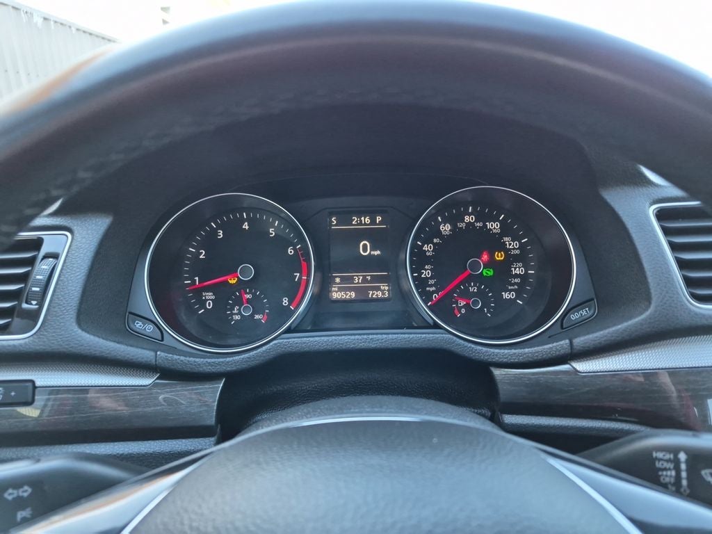 2016 Volkswagen Passat 1.8T SE