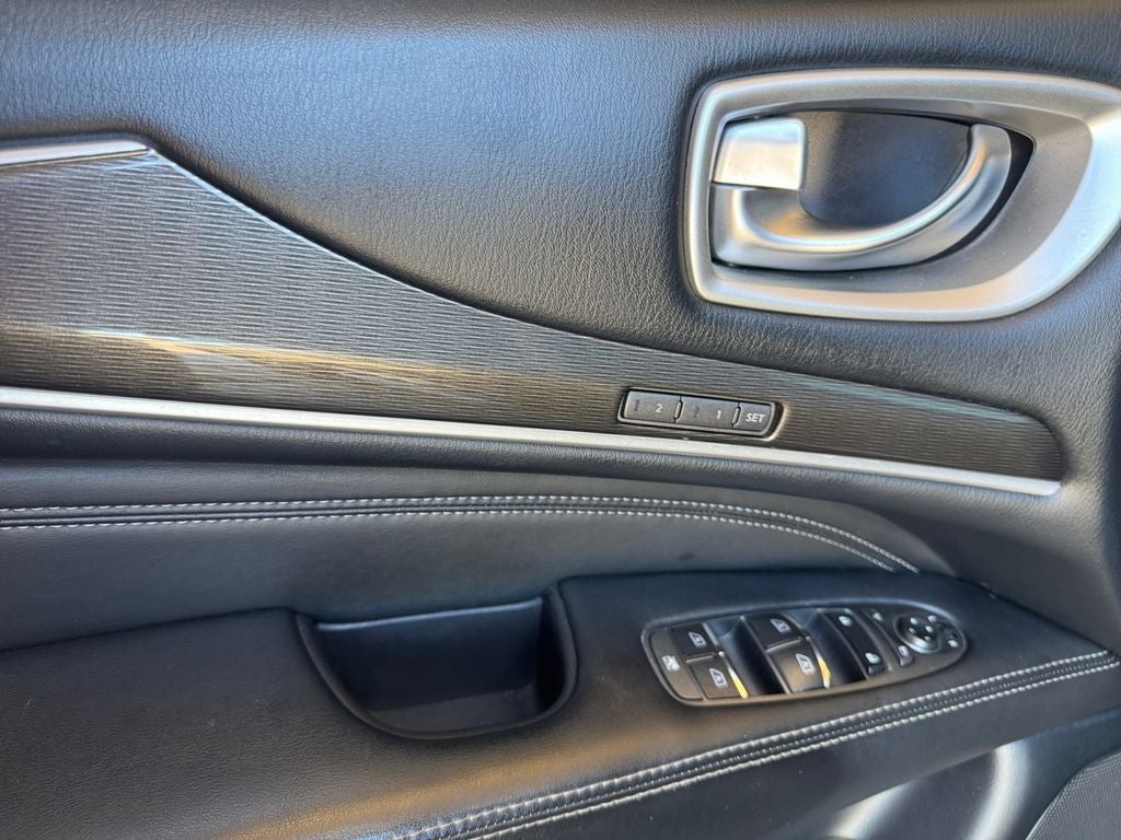 2020 INFINITI QX60 LUXE